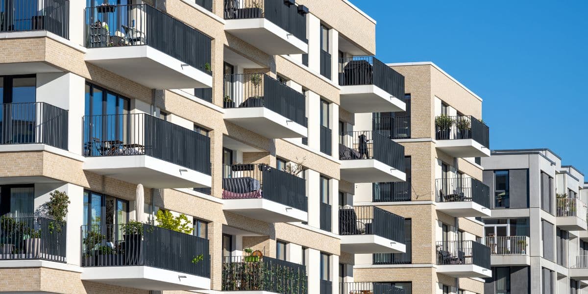 Miami’s Luxury Condos Experience Unprecedented Sales Surge Amid Rising Interest Rates