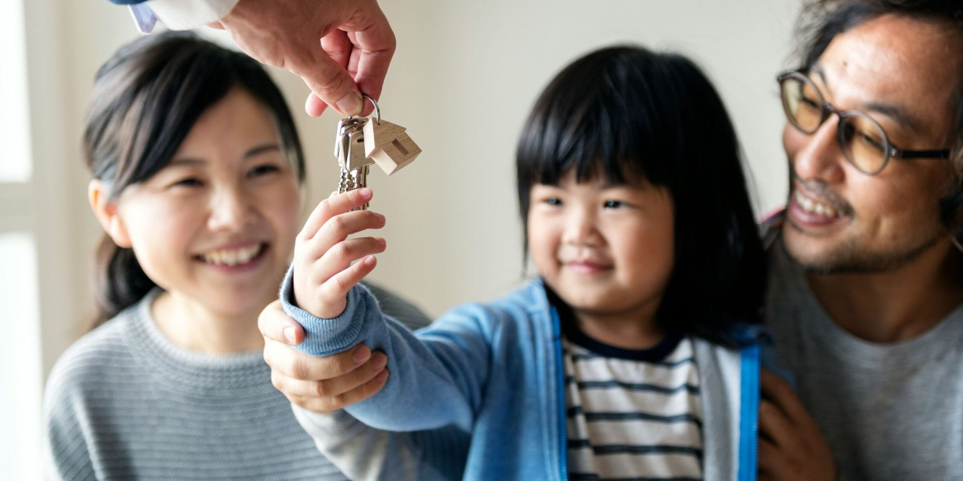 Real Estate Demographics Shift: Single Women and Hispanic Buyers on the Rise