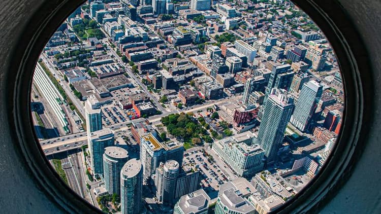 Navigating the 2025 Real Estate Market: Insights for Realtors
