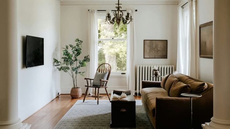 The Resurgence of Mid-Century Modern Homes: Why They’re Back in Style