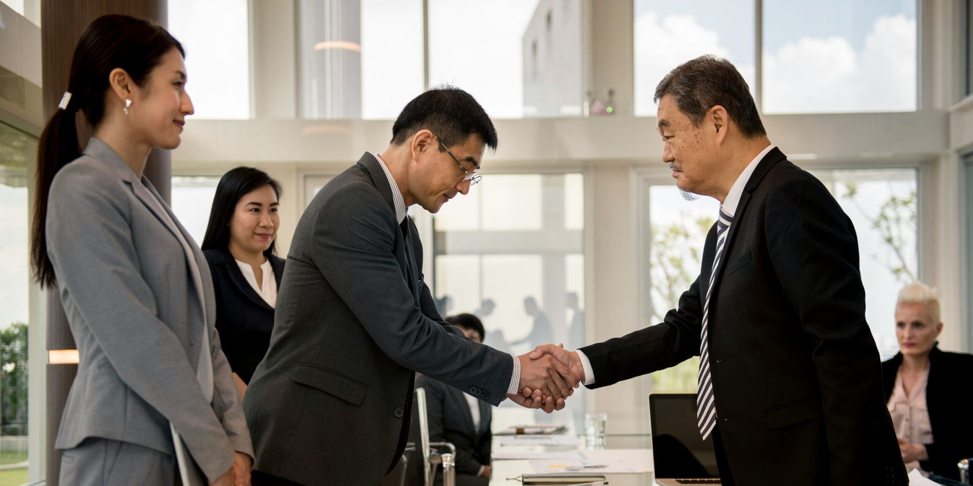 Realtors Adapt to Market Shifts with Strategic Approaches to Serve Clients