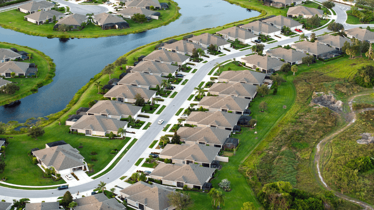 Mortgage Rates Dip Below 6% as Spring Housing Market Gains Momentum