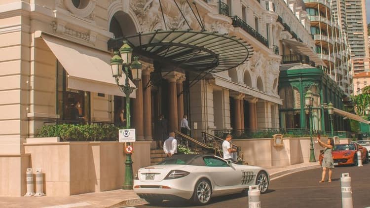 Luxury Real Estate Soars: How the Pandemic Changed the High-End Housing Market