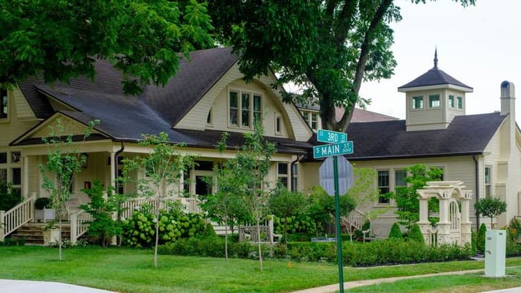 U.S. Mortgage Rates Slightly Increase But Remain Near Recent Lows