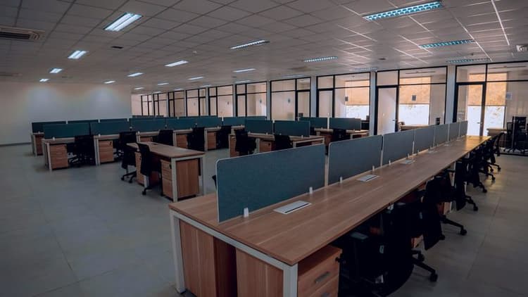 Los Angeles Office Market Faces Challenges Amid Rising Vacancies