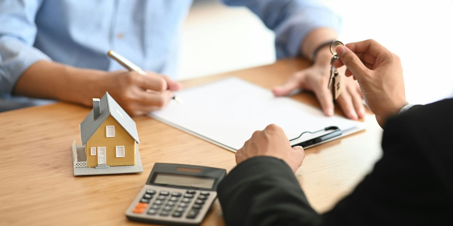 Major Mortgage Underwriter Removes Minimum Credit Score Threshold, Opening Door for More Buyers