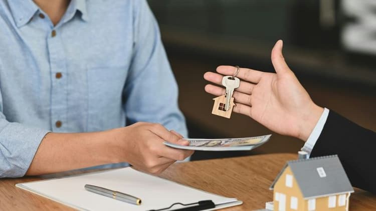 NAR Revises 2025 U.S. Housing Market Forecast Amid Economic Uncertainty and Persistent Affordability Challenges