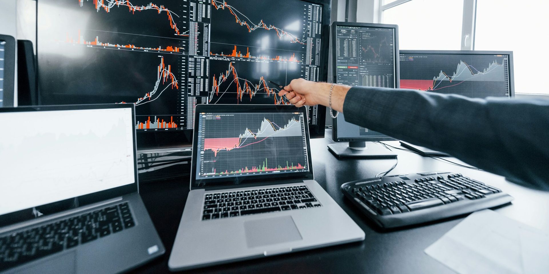 Exclusive Listing Practices Raise Concerns Over Market Transparency