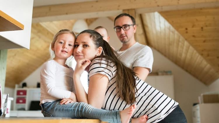 First-Time Homebuyer Age Reaches Record High, Shifting Realtors’ Focus