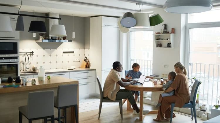 Emerging Technologies Reshape Residential Real Estate Experience in 2025