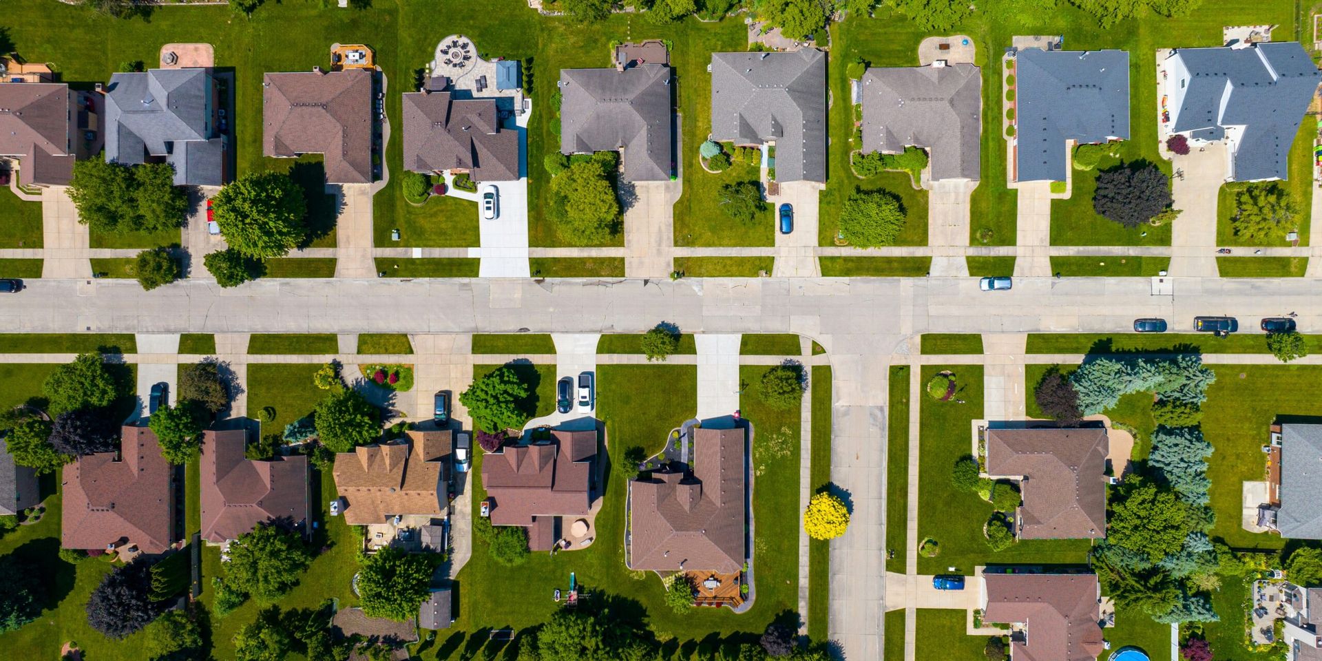 U.S. Housing Market Shifts: Sellers Adapt to Longer Timelines and Buyer Leverage