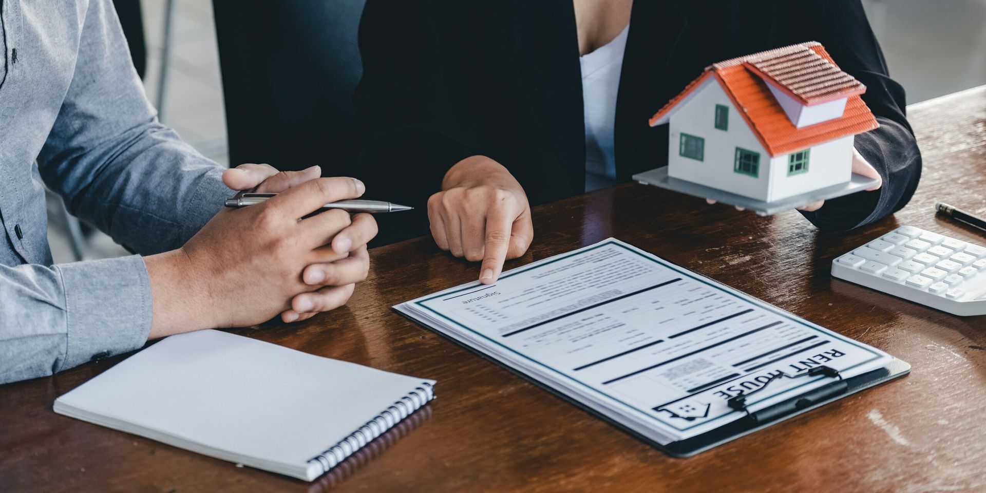 U.S. Housing Market Ends 2025 with Modest Gains and Signs of Stabilization