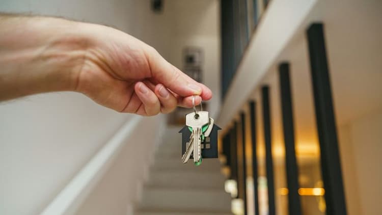 U.S. Existing Home Sales Rise for Third Straight Month in November Amid Shifting Market Conditions