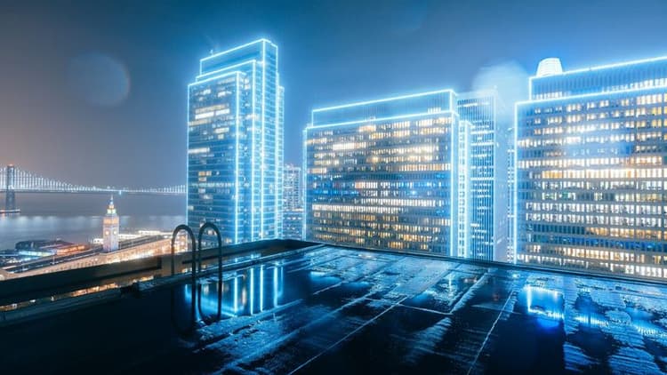 AI and Blockchain Revolutionize Real Estate Transactions in July 2025