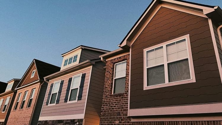 Real Estate Stocks Lead Market Surge, Signaling Renewed Optimism for U.S. Housing Sector