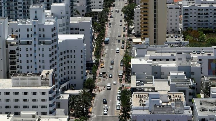 Los Angeles Housing Market Shows Signs of Stability in 2025
