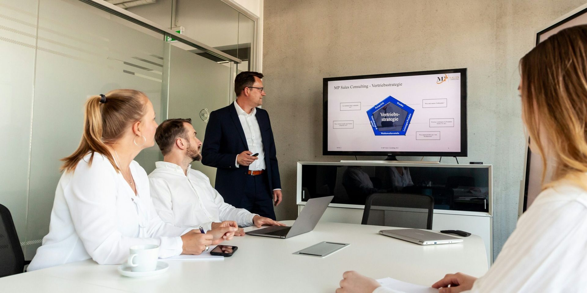 Homes.com and Matterport Recognized Among 2025’s Leading Real Estate Tech Innovators