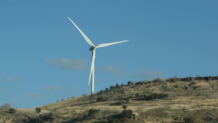 U.S. Advances Clean Energy Revolution with Largest Offshore Wind Farm Approval