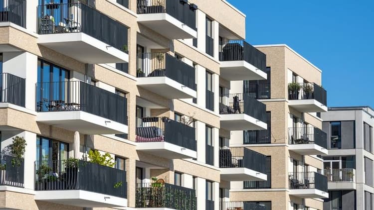 Miami’s Luxury Condos Experience Unprecedented Sales Surge Amid Rising Interest Rates