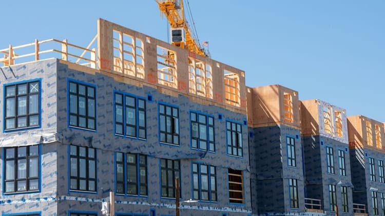Nationwide Commercial Real Estate Outlook Points to Gradual Recovery — With Impacts for Housing Demand