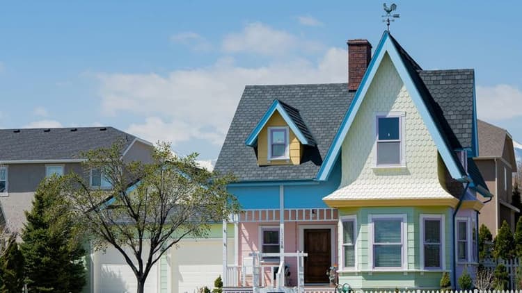 Investors Now Account for One in Three U.S. Home Purchases: Implications for Realtors