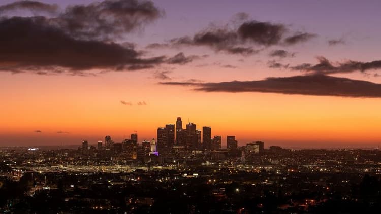 Los Angeles Commercial Market Faces Challenges Amid Economic Uncertainty
