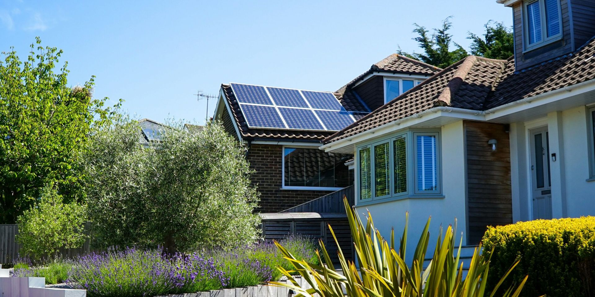 California’s Sustainable Housing Market: Eco-Friendly Homes on the Rise