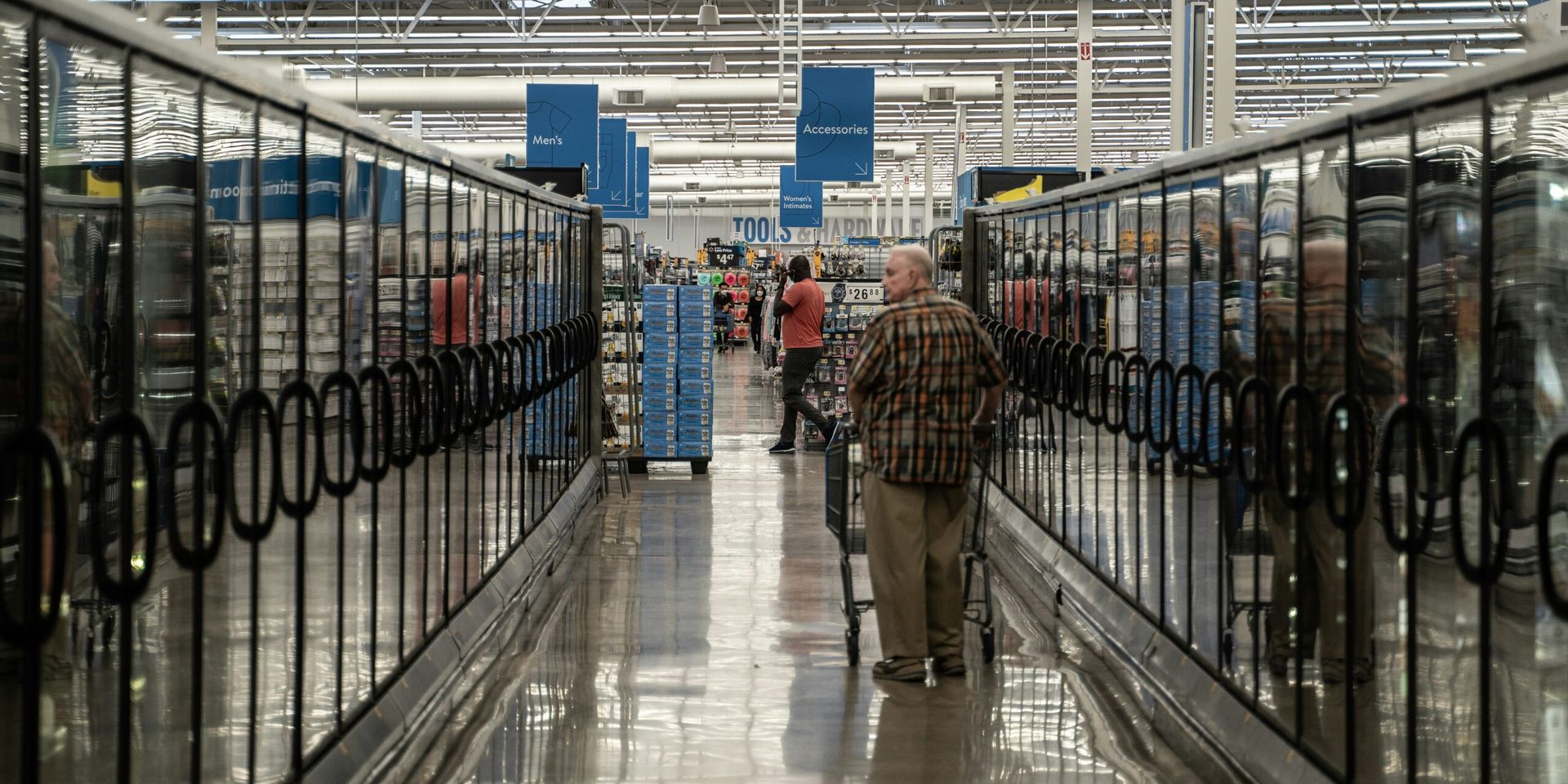 Exclusive Inventory Strategy Sparks Debate Over Market Transparency
